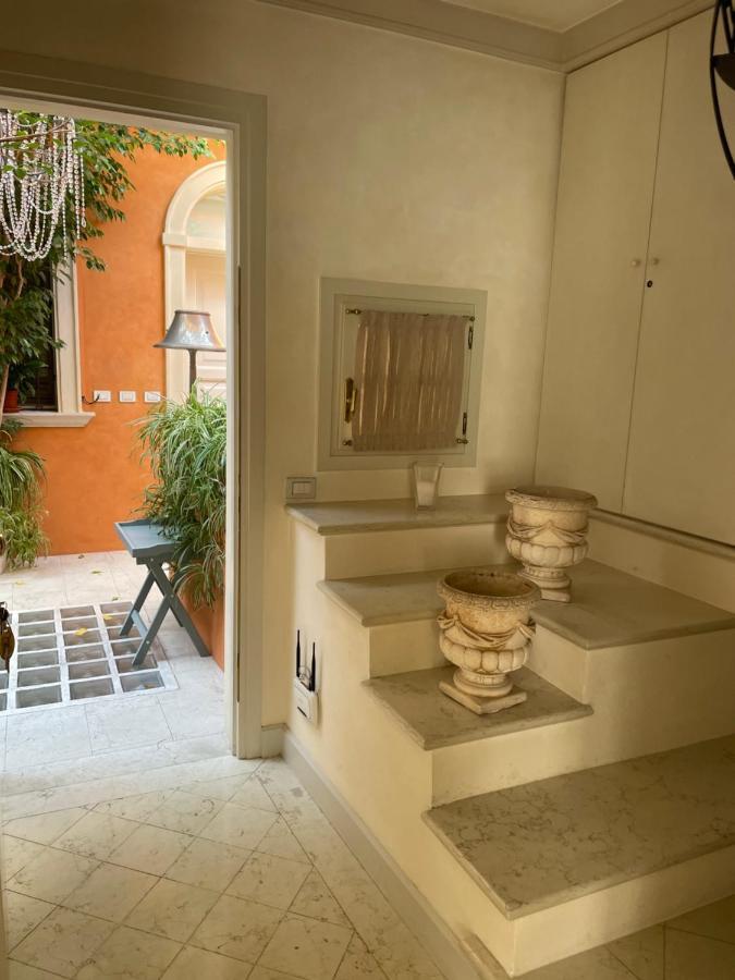 Casa San Domenico Lägenhet Mantova Exteriör bild